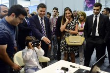 Выставочный зал Бакинской шахматной олимпиады вызывает большой интерес у любителей спорта (ФОТО)