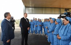 Президент Ильхам Алиев осмотрел плантации хлопка в Сальяне (ФОТО)