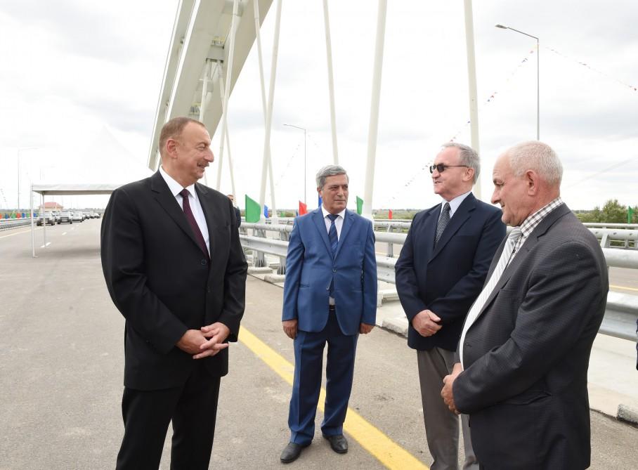 Президент Ильхам Алиев открыл участок дороги Алят-Астара - государственная граница Ирана (ФОТО)