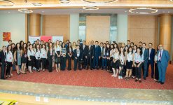 Социальные сети сегодня! В Баку состоялась презентация SMM 2016 Business Breakfast (ФОТО)