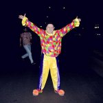 Клоун за рулем автомобиля, или "Игра в прятки" по-азербайджански (ФОТО)