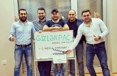 Клоун за рулем автомобиля, или "Игра в прятки" по-азербайджански (ФОТО)