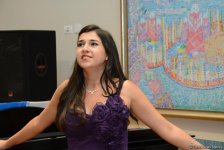 Хочу исполнить партию Гюльчохры – израильская вокалистка (ФОТО)