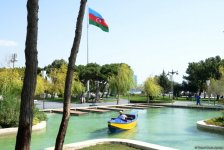 Невидимая жизнь Бакинского бульвара – фоторепортаж