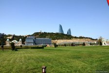 Невидимая жизнь Бакинского бульвара – фоторепортаж