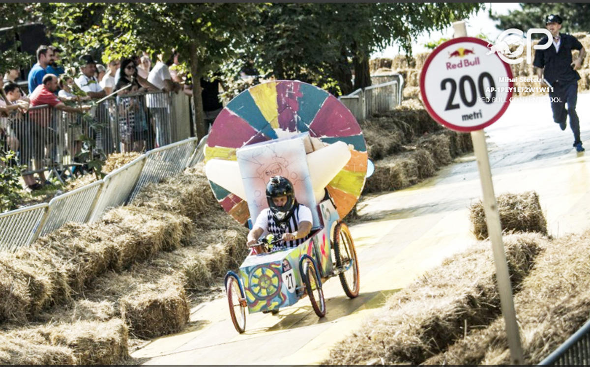Гонки на драндулетах – фестиваль аварий и креативности из Бухареста в Баку (ФОТО)