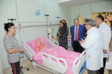 Вице-президент Фонда Гейдара Алиева Лейла Алиева побывала в Детской клинике Национального центра онкологии (ФОТО)