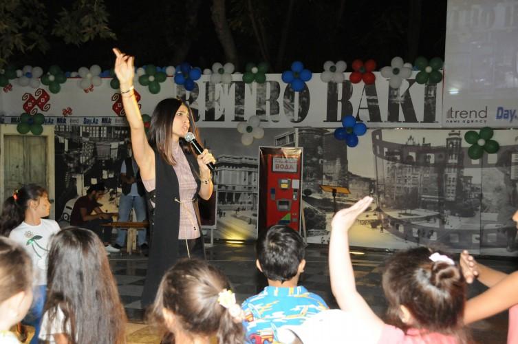 Бакинский уик-энд: ретро-автомобили, музыка, танцы (ФОТО)