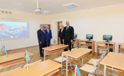 Президент Ильхам Алиев ознакомился с условиями, созданными в школе-лицее номер 261 в Баку (ФОТО)