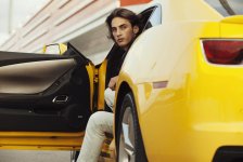 Трансформер Bumblebee  азербайджанского актера (ВИДЕО)
