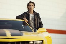 Желтый цвет осени в автомобиле – фотопроект актера Джорджа Гафарова и Кристины Столяренко