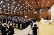 Под председательством Президента Ильхама Алиева в Сабирабаде прошло совещание по развитию хлопководства (ФОТО)