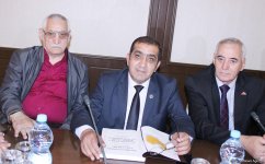 Мысли на берегу Каспия: Севиндж Тофигггызы презентовала клип "Жизнь прекрасна" (ВИДЕО, ФОТО)