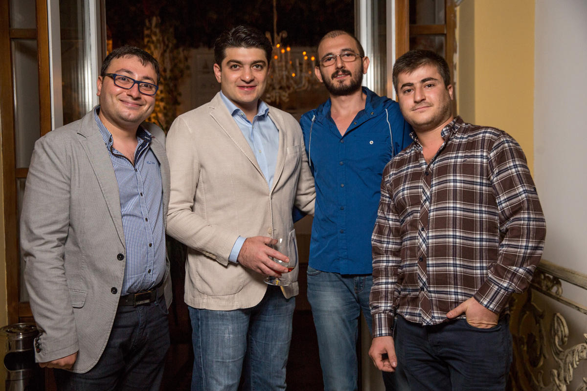 Истории тех, кто пережил ад на земле... – презентация Али-Саттара Гулиева (ФОТО)