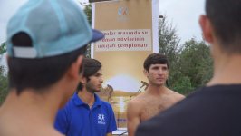 Такого в Азербайджане еще не было! Как парить на воде при помощи мускул и крыльев (ФОТО)