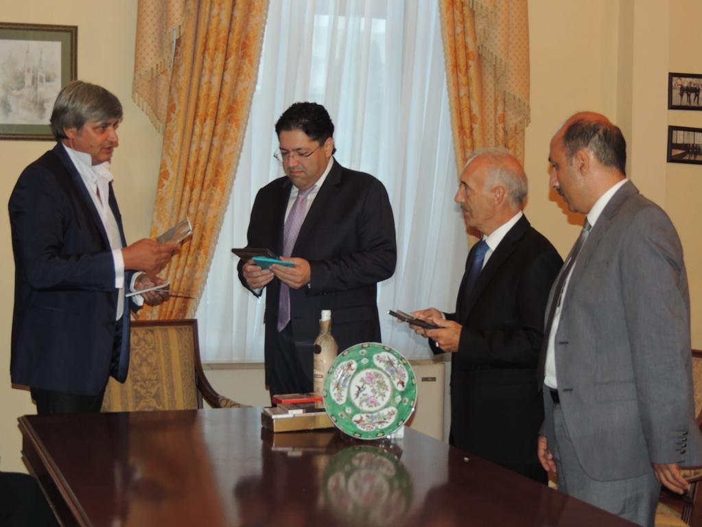 Мурад Адыгезалзаде принял зарубежных гостей юбилея азербайджанского ансамбля  (ФОТО)