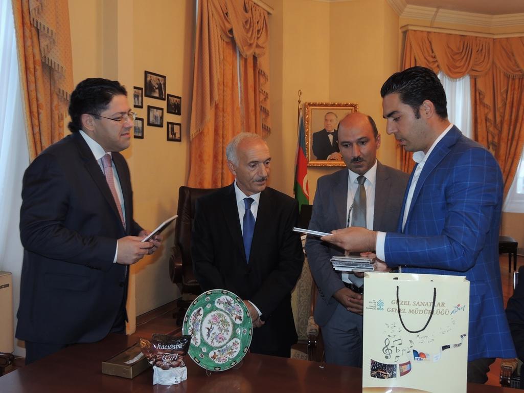 Мурад Адыгезалзаде принял зарубежных гостей юбилея азербайджанского ансамбля  (ФОТО)