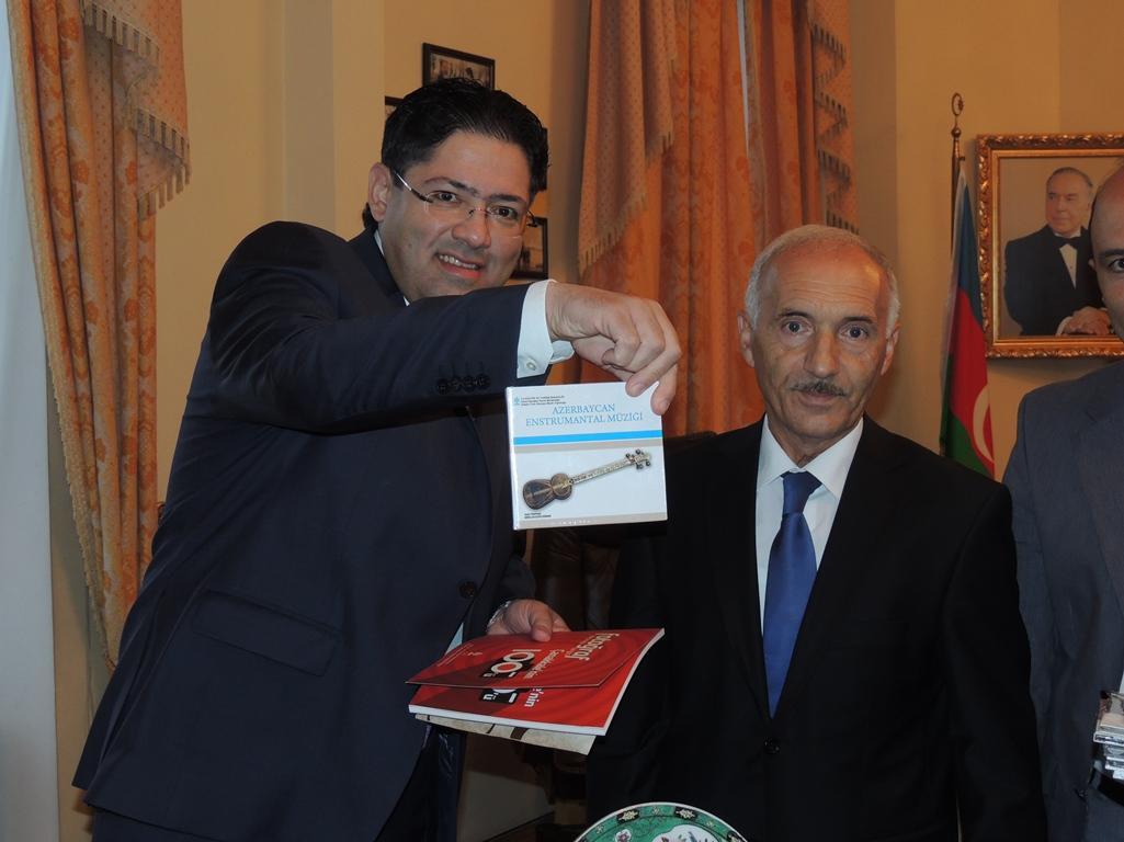 Мурад Адыгезалзаде принял зарубежных гостей юбилея азербайджанского ансамбля  (ФОТО)
