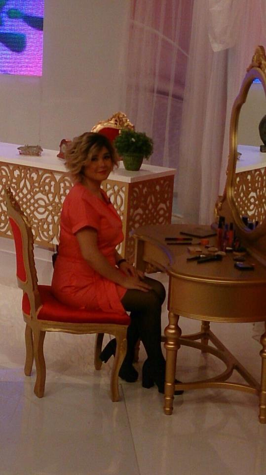 Эльнара Халилова после трех летнего перерыва вновь стала телеведущей (ФОТО)