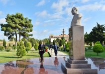 Президент Азербайджана Ильхам Алиев принял участие в презентации беспилотника “Zərbə” (ФОТО)