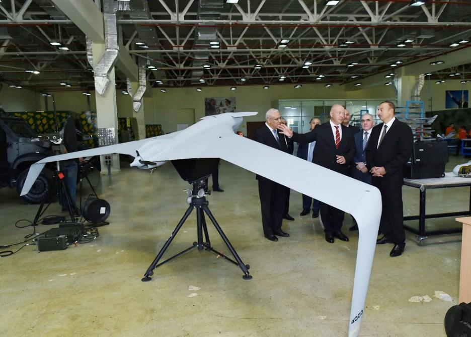 Президент Азербайджана Ильхам Алиев принял участие в презентации беспилотника “Zərbə” (ФОТО)
