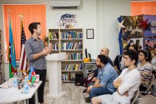 Музыкальный бизнес в Азербайджане – советы американских звезд (ФОТО)