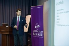 В Азербайджане стартовал проект "Клуб интересов и юридического просвещения молодых журналистов" (ФОТО)