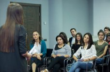 В Азербайджане стартовал проект "Клуб интересов и юридического просвещения молодых журналистов" (ФОТО)