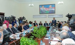 В Баку состоялась презентация романа Соны Велиевой «Путь, ведущий к свету»  (ФОТО)