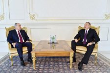 Президент Ильхам Алиев принял заместителя председателя Совфеда России (ФОТО) (версия 2)