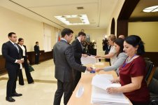 Президент Азербайджана и его супруга проголосовали на референдуме по изменениям и дополнениям в Конституцию (ФОТО)
