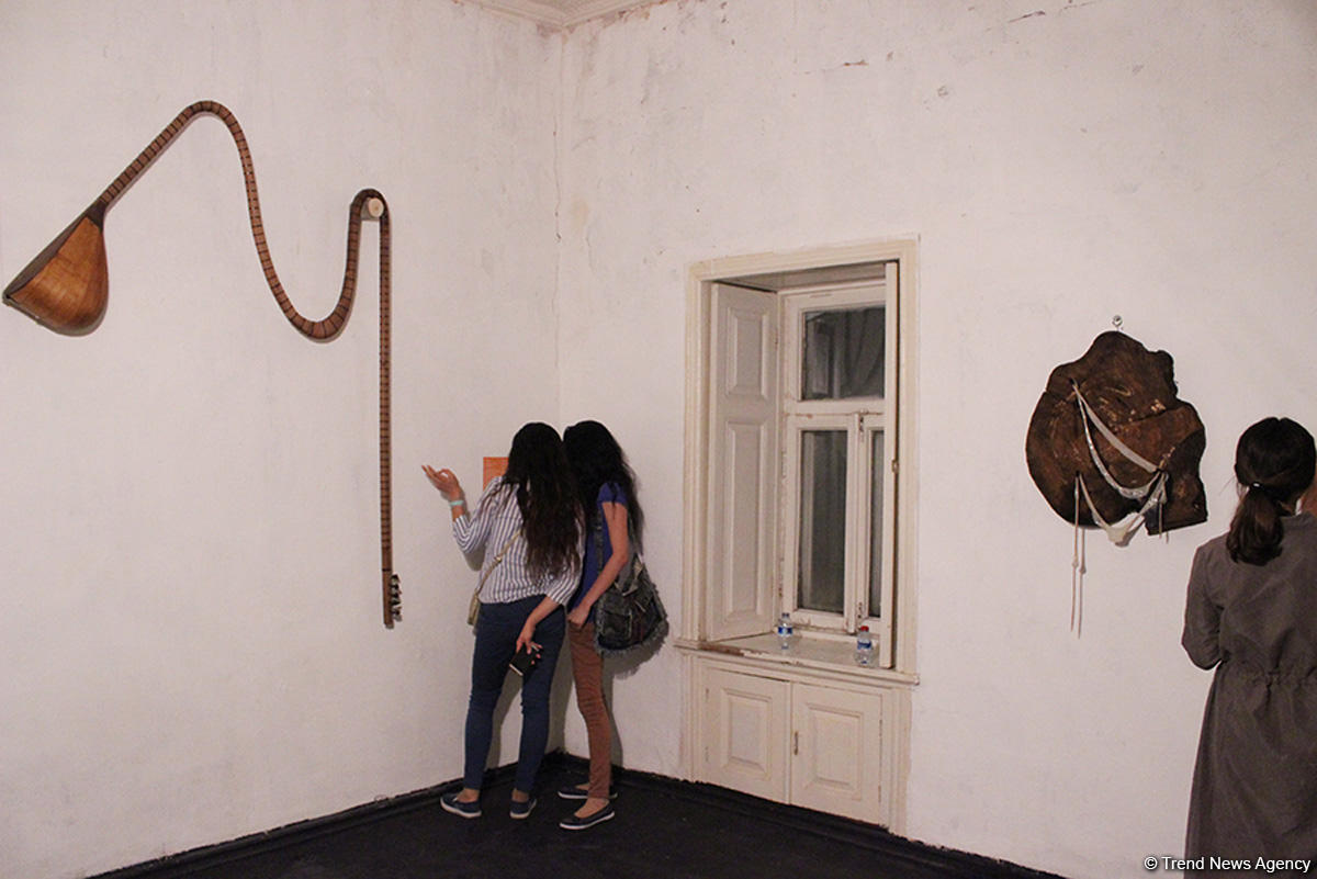 В Проектном Пространстве ARTIM открылась выставка скульпторов "Комфортное онемение" (ФОТО)