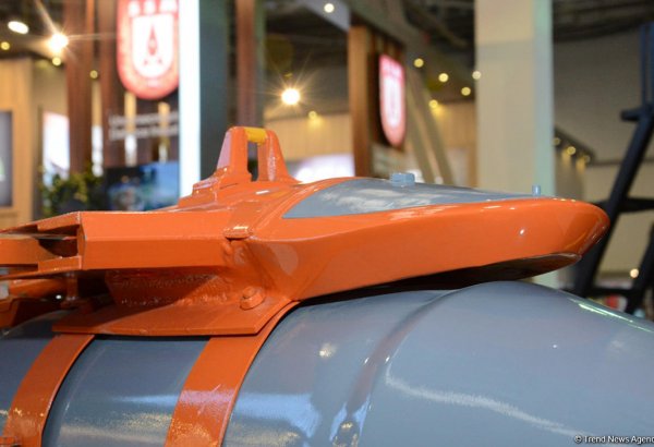 Азербайджан демонстрирует  крылатые авиабомбы на выставке ADEX 2016  (ФОТО)