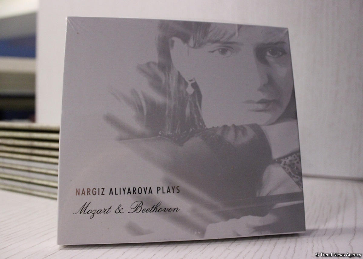 Необыкновенная магия музыки Наргиз Алияровой  (ФОТО)
