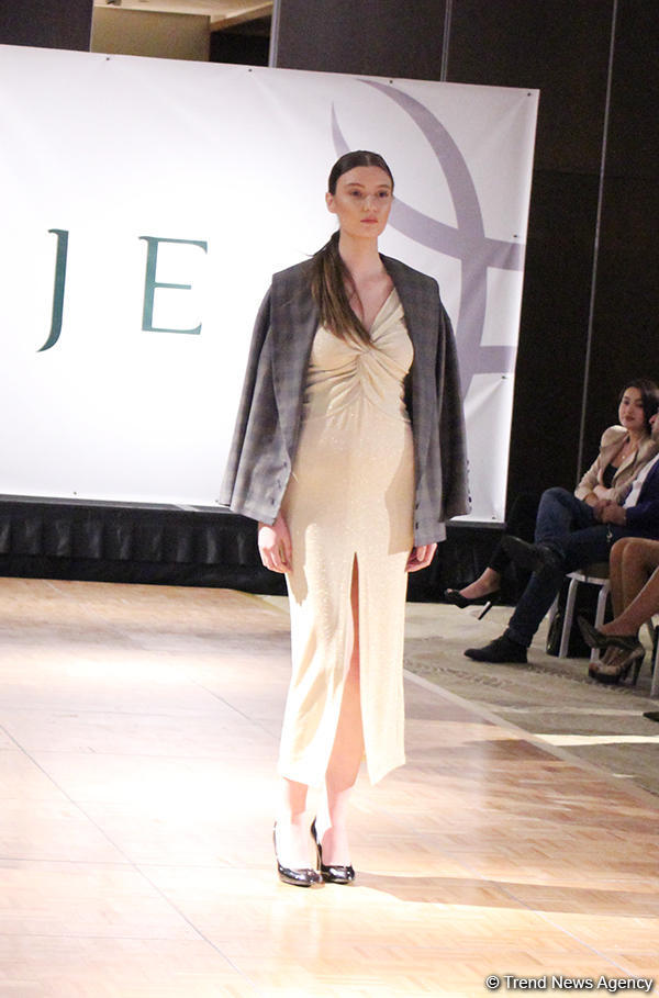 Красочное дефиле Hadije в Баку – певец Замиг Гусейнов стал дизайнером (ФОТО)