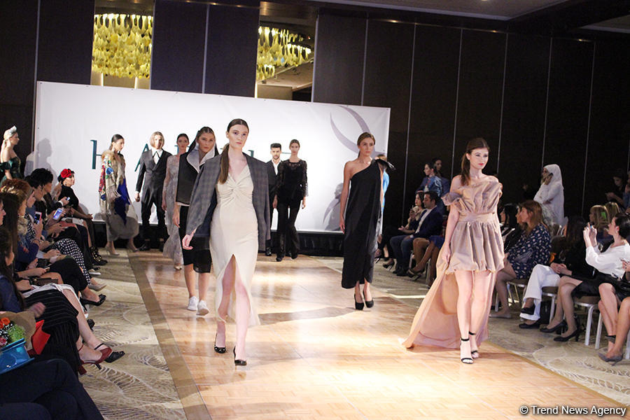 Красочное дефиле Hadije в Баку – певец Замиг Гусейнов стал дизайнером (ФОТО)