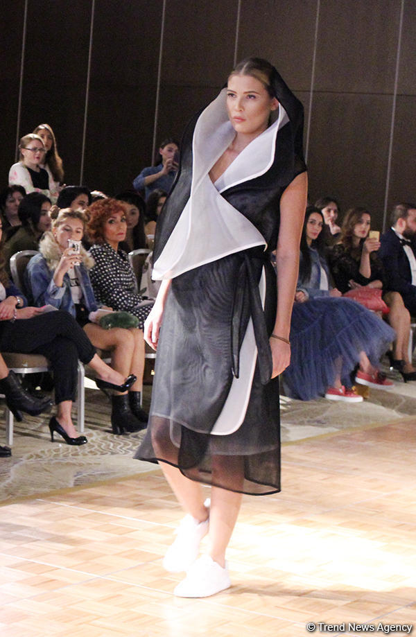 Красочное дефиле Hadije в Баку – певец Замиг Гусейнов стал дизайнером (ФОТО)