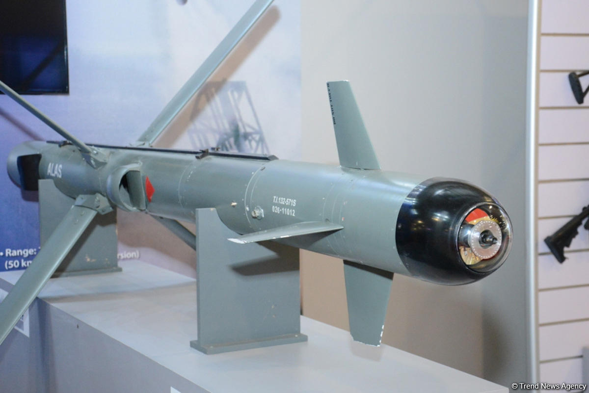 На выставке вооружений ADEX 2016 в Баку представлено новейшее вооружение (ФОТО)