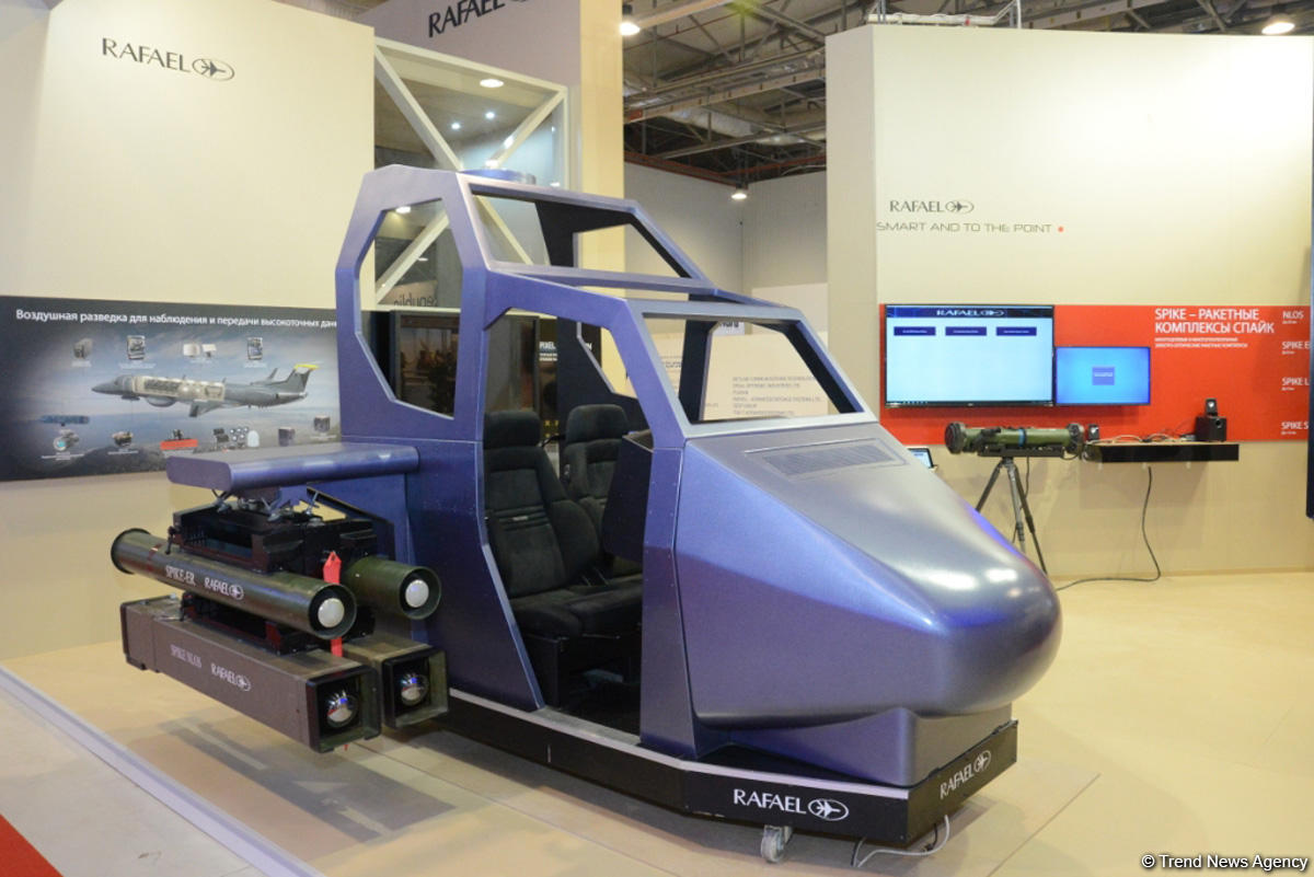 На выставке вооружений ADEX 2016 в Баку представлено новейшее вооружение (ФОТО)