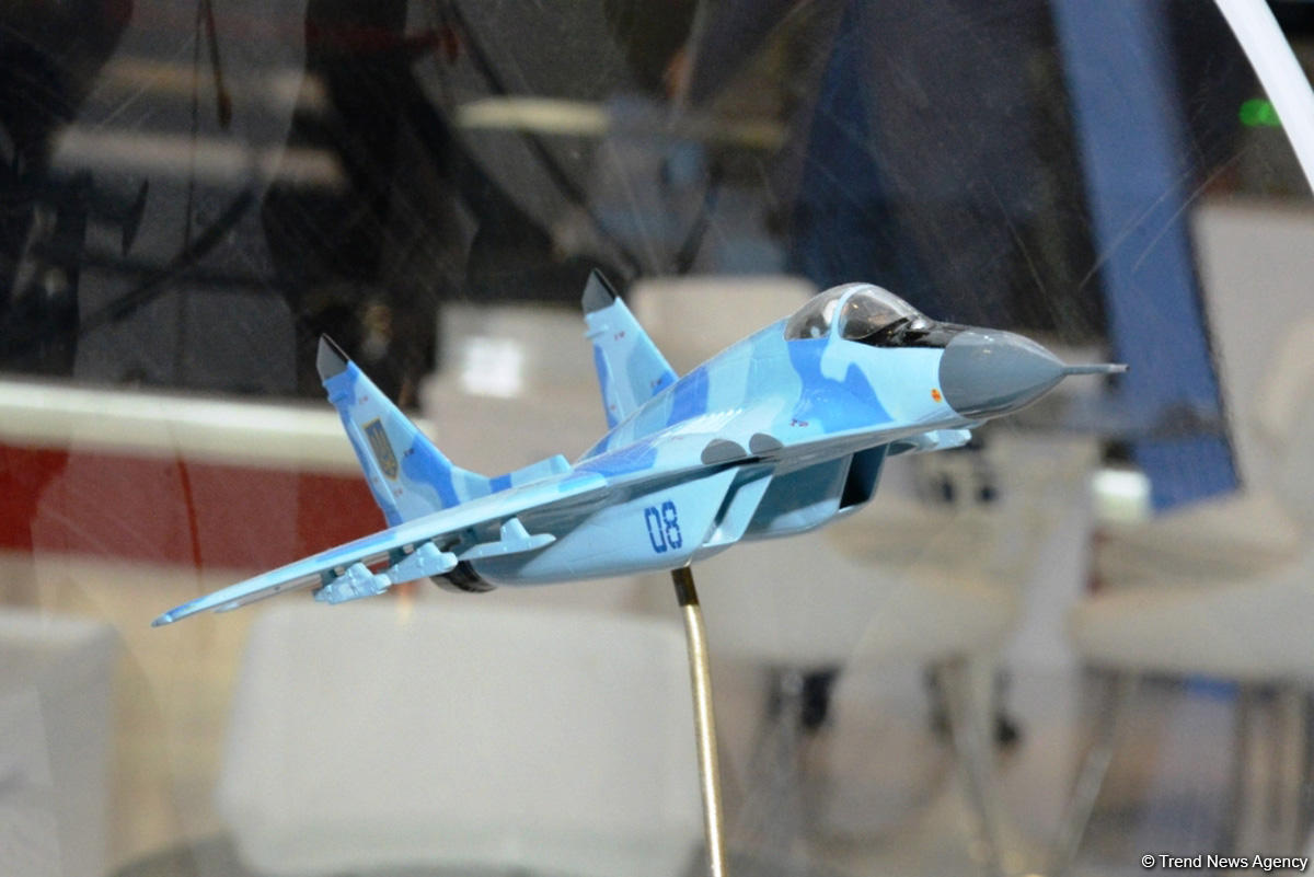 На выставке вооружений ADEX 2016 в Баку представлено новейшее вооружение (ФОТО)