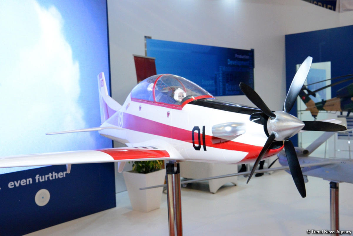 На выставке вооружений ADEX 2016 в Баку представлено новейшее вооружение (ФОТО)