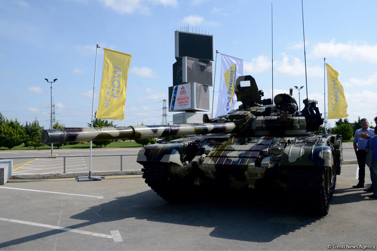 На выставке вооружений ADEX 2016 в Баку представлено новейшее вооружение (ФОТО)