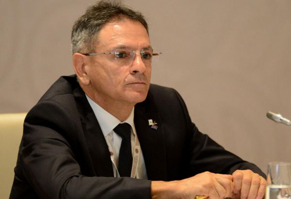 Глава Миноборонпрома Азербайджана встретился с послом Японии