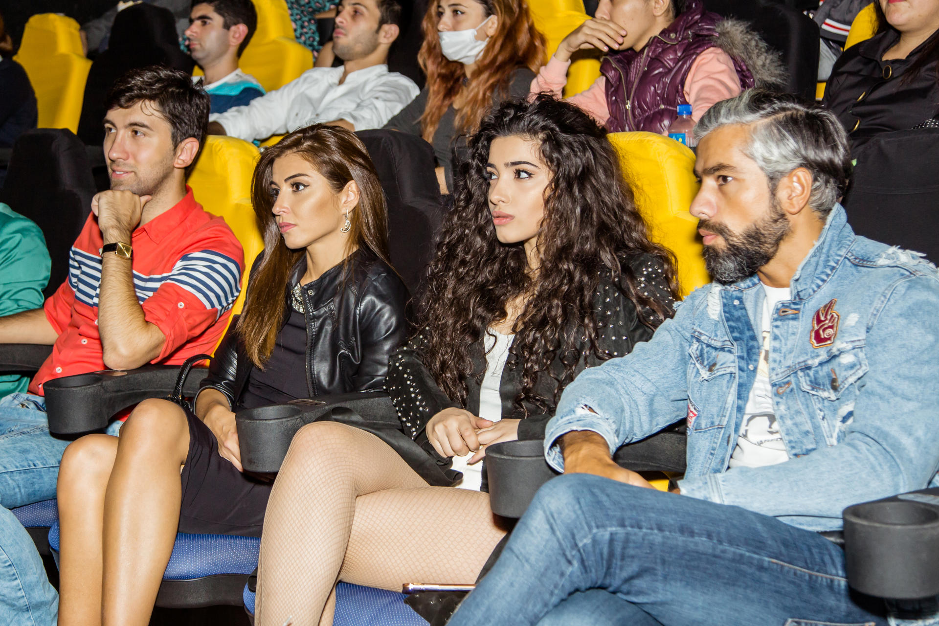 Сямра Рагимли стала звездным гостем на премьере фильма "Сноуден" (ФОТО)