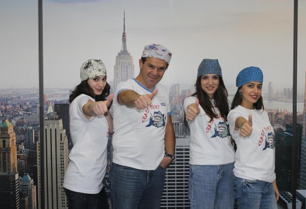 Акула с ножом и вилкой: фестиваль аварий и креативности в Баку (ФОТО)