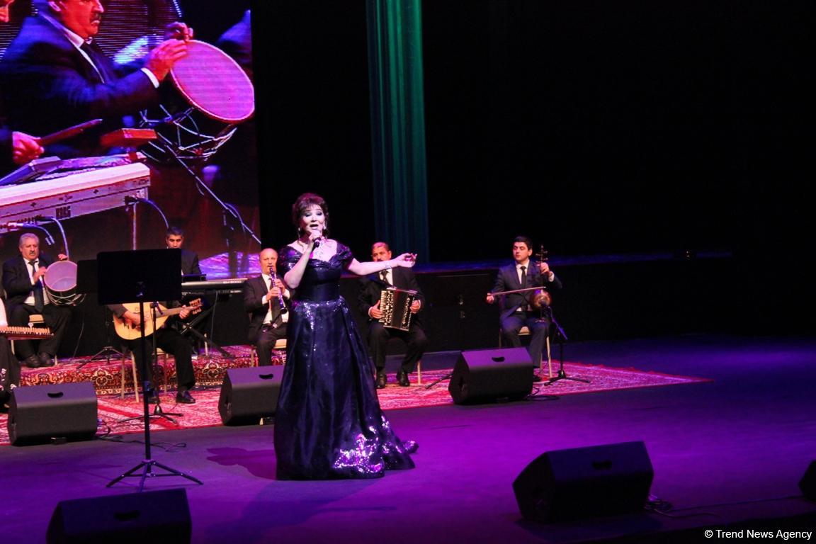 Лучшие хиты Алекпера Тагиева в исполнении азербайджанских звезд (ФОТО)