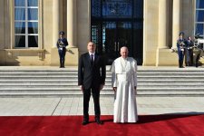 Состоялась церемония официальной встречи Папы Римского (ФОТО)