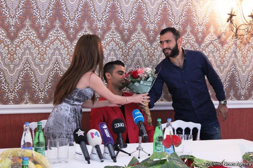 Азербайджанские блюда: Самый вкусный клип певицы Севды Яхъяевой и футболиста Руслана Абышова (ВИДЕО, ФОТО)