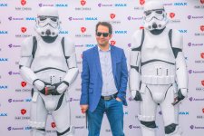 Герои Голливудских блокбастеров и мультфильмов на Бакинском бульваре (ФОТО)