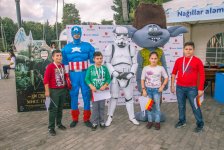 Герои Голливудских блокбастеров и мультфильмов на Бакинском бульваре (ФОТО)